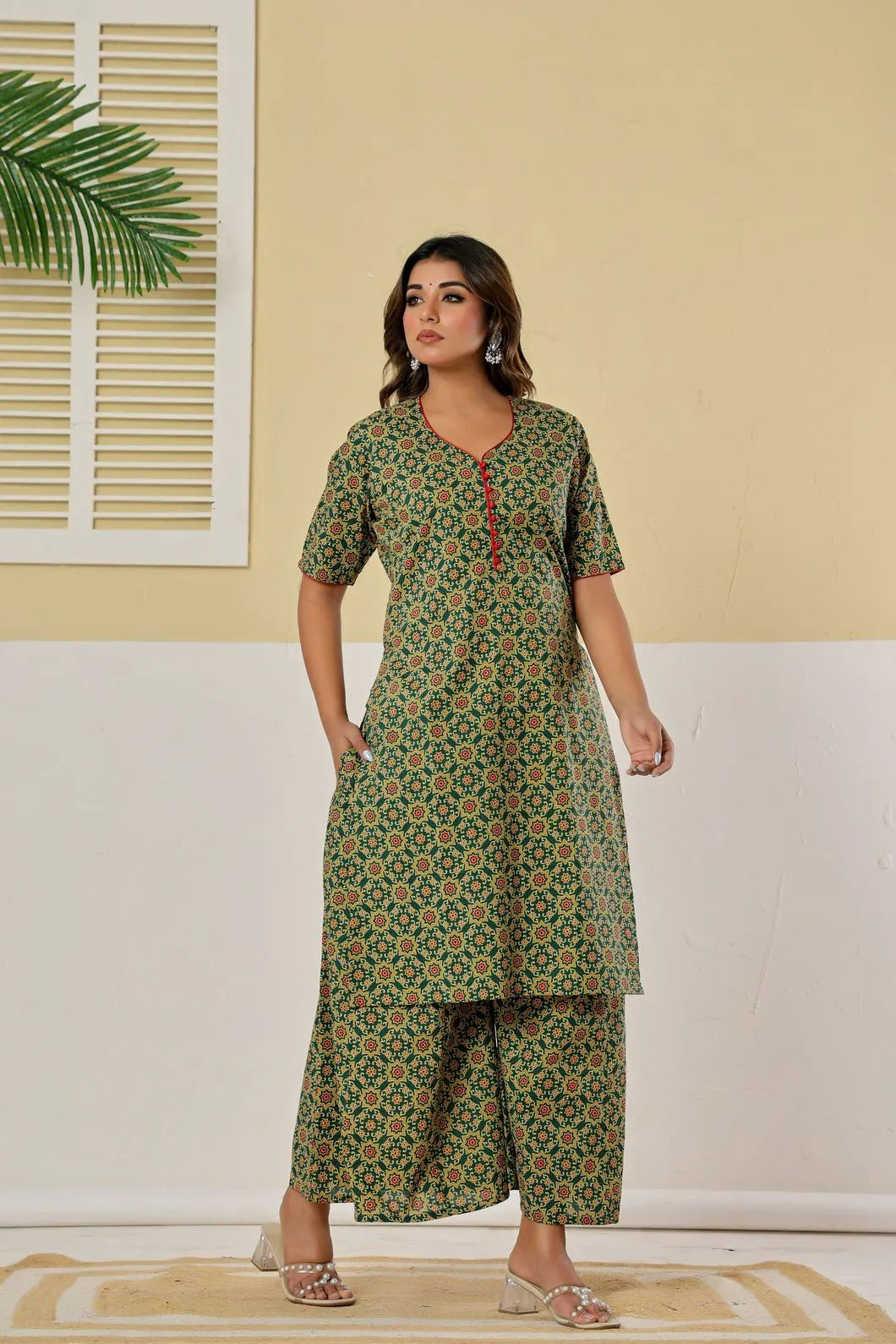 9L3A8160_d1d39cf5-4271-44f2-9fdd-df4efd9a830f - YAVASTRAH