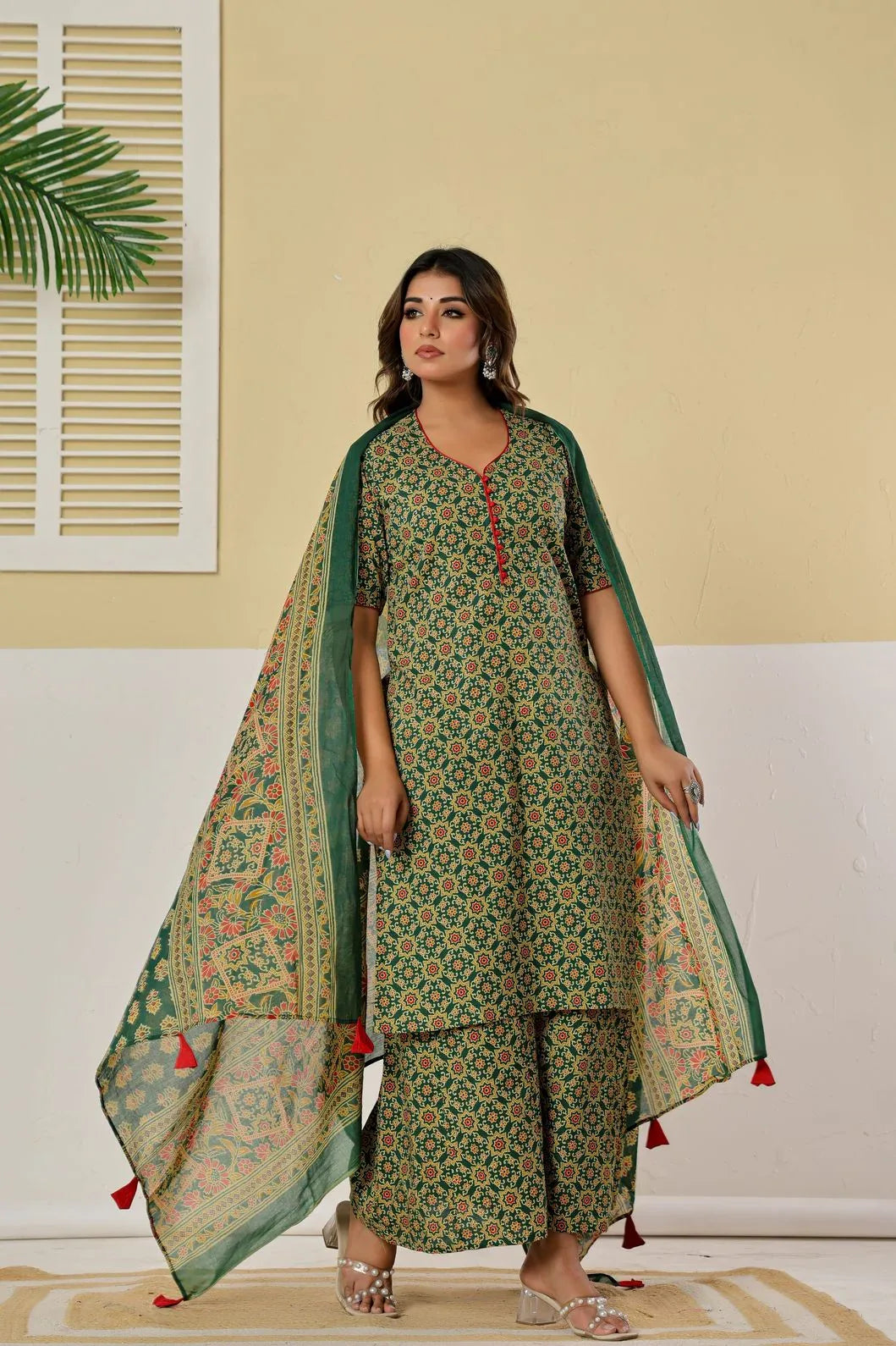 9L3A8166_23bd8dc0-e1ef-4fce-82fc-1c3dc4762d08 - YAVASTRAH