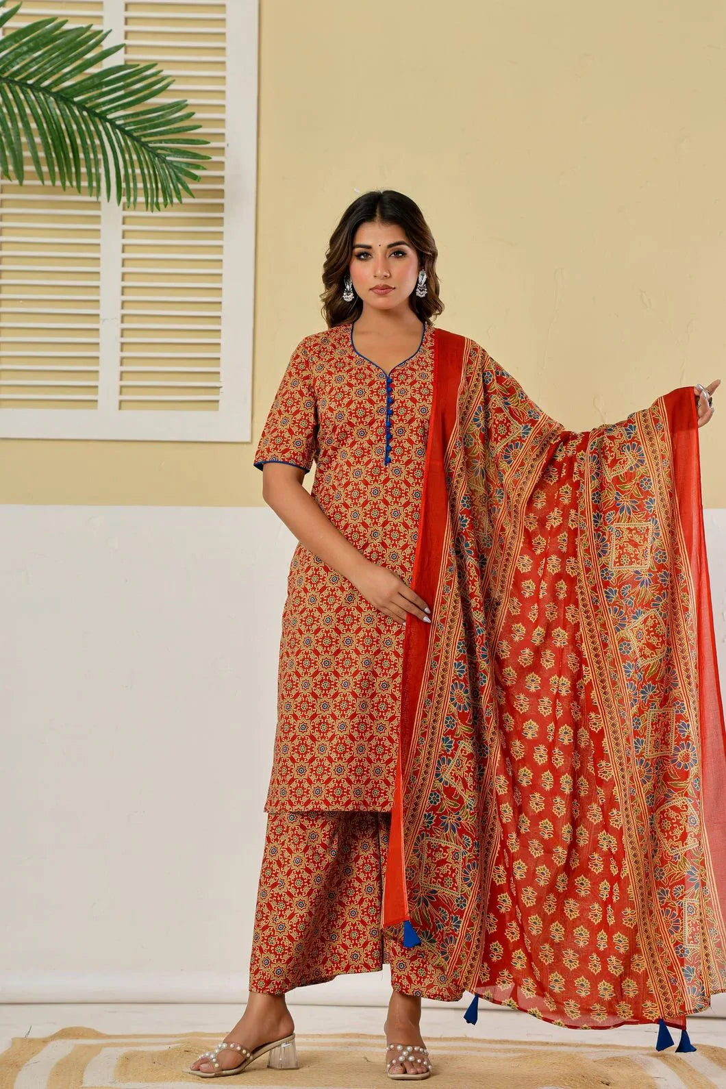 9L3A8183_92742f1b-5e12-4e61-a7e5-43eaf74c0463 - YAVASTRAH