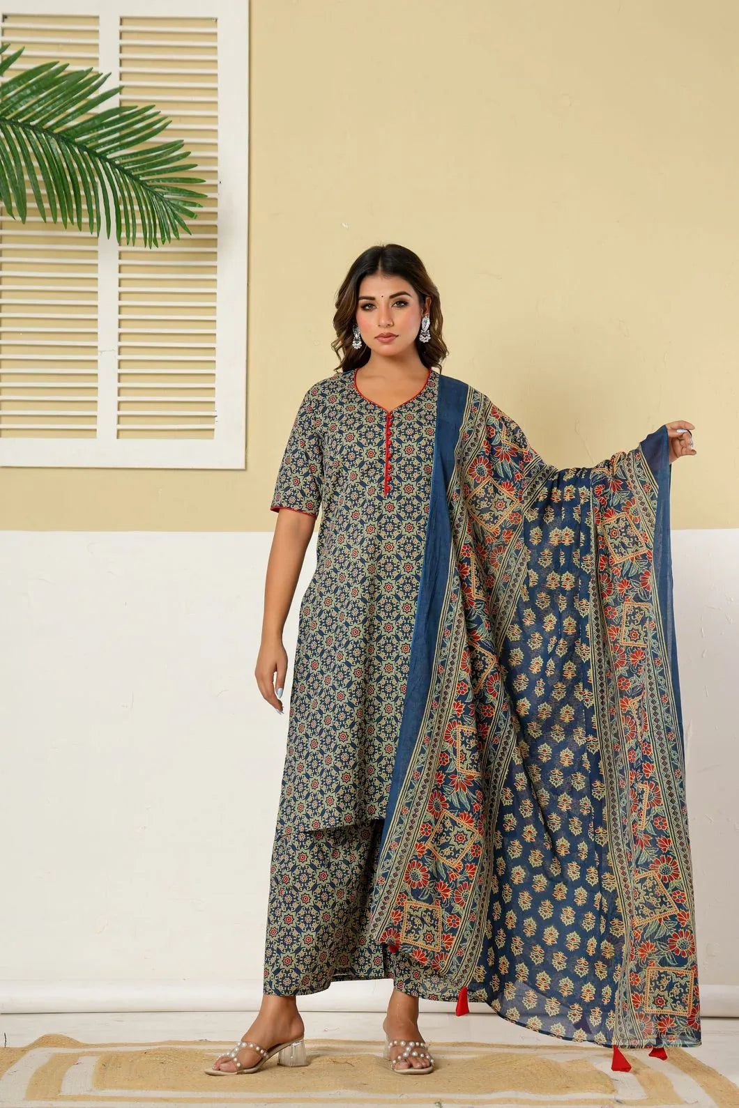 9L3A8204_0adf2347-f04a-43b5-9807-ab87bd288bf7 - YAVASTRAH