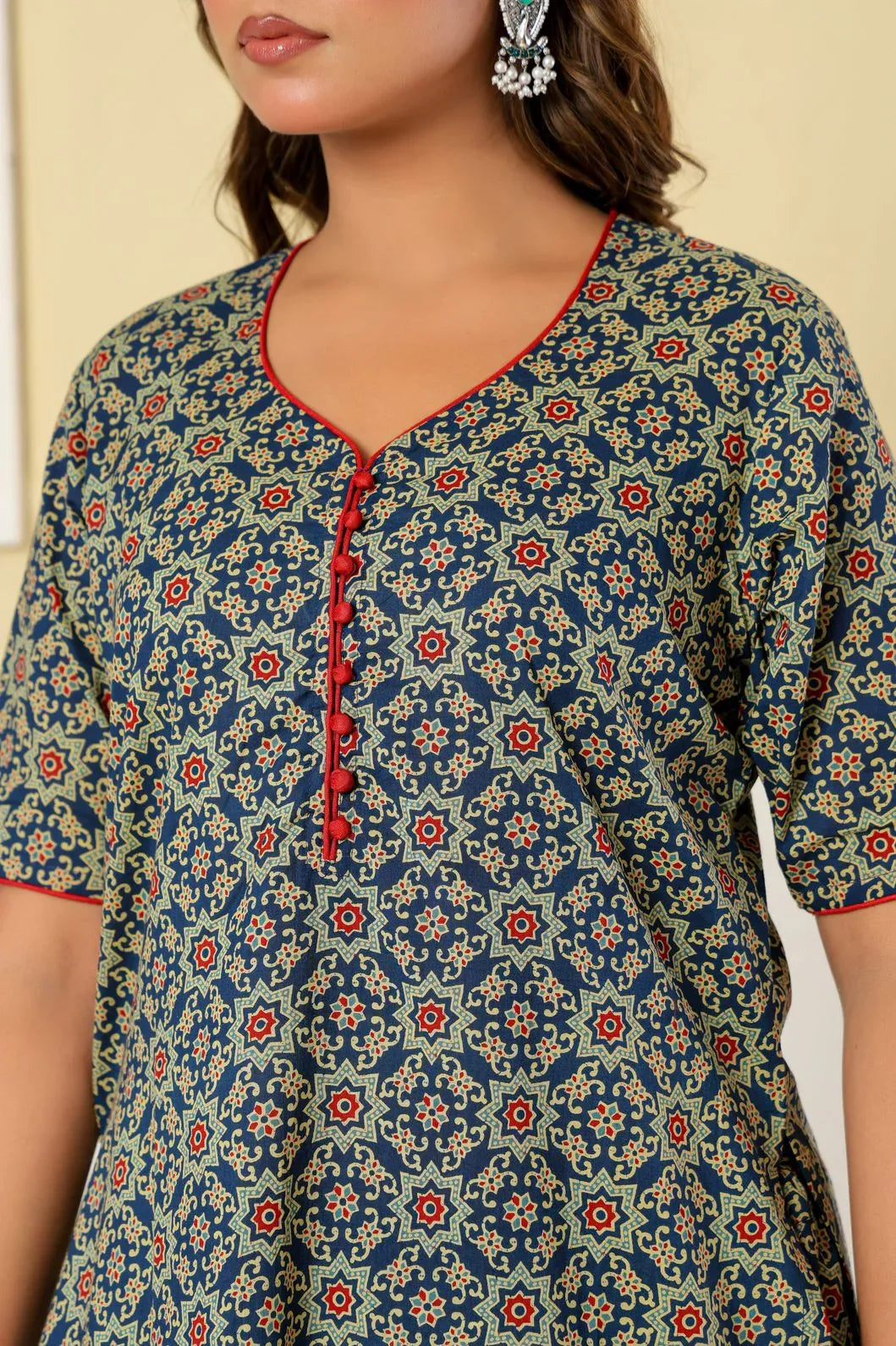 9L3A8213_d01e4248-b944-4412-9a2d-1b41b891bea5 - YAVASTRAH