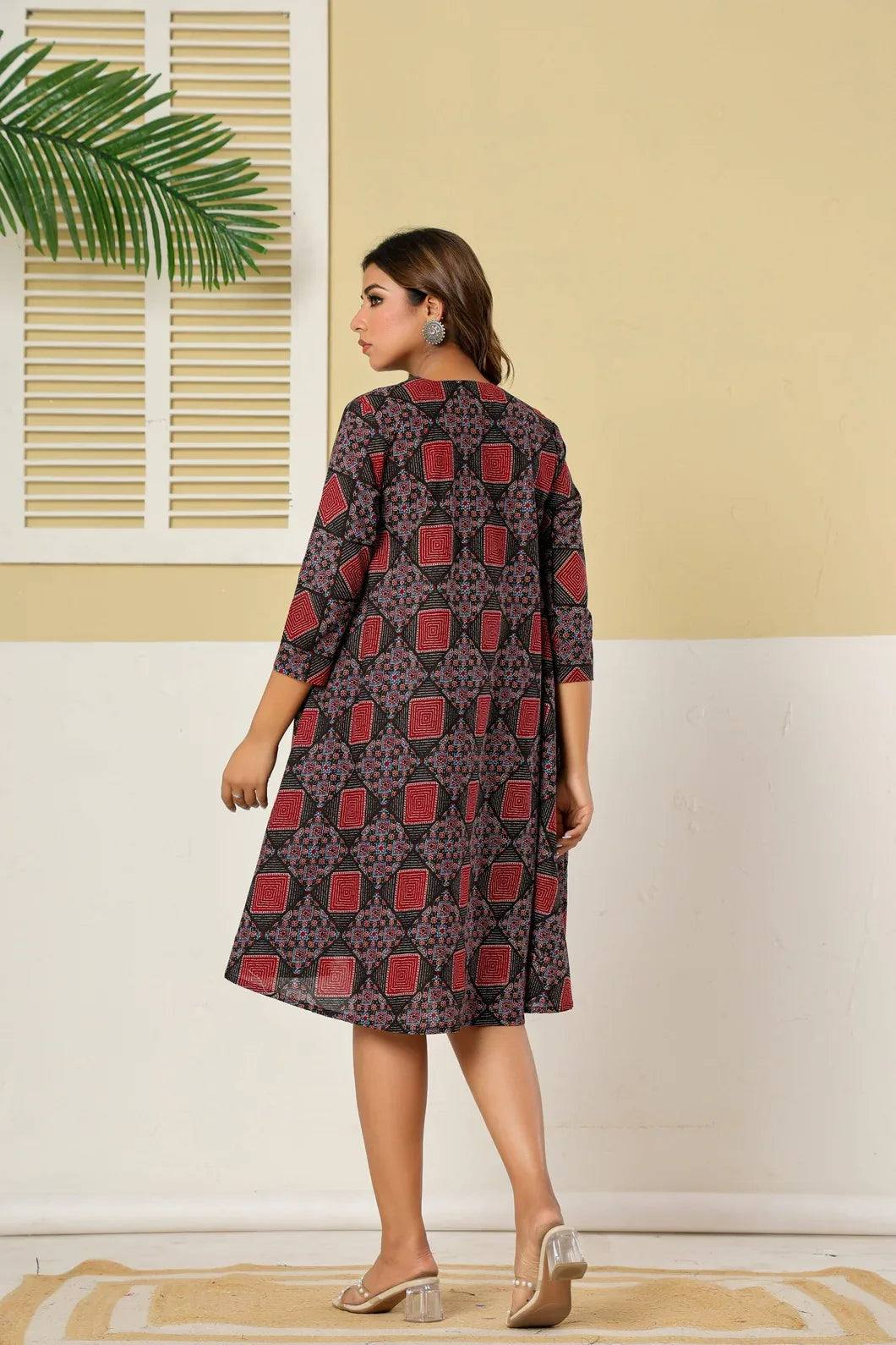 Maroon black geometric print flare dress back view - YAVASTRAH
