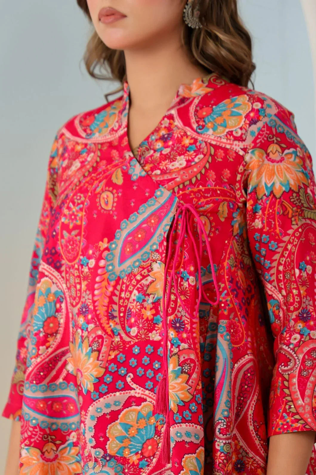Neck Close-up of paisley print detail on rani pink angrakha kurti - YAVASTRAH
